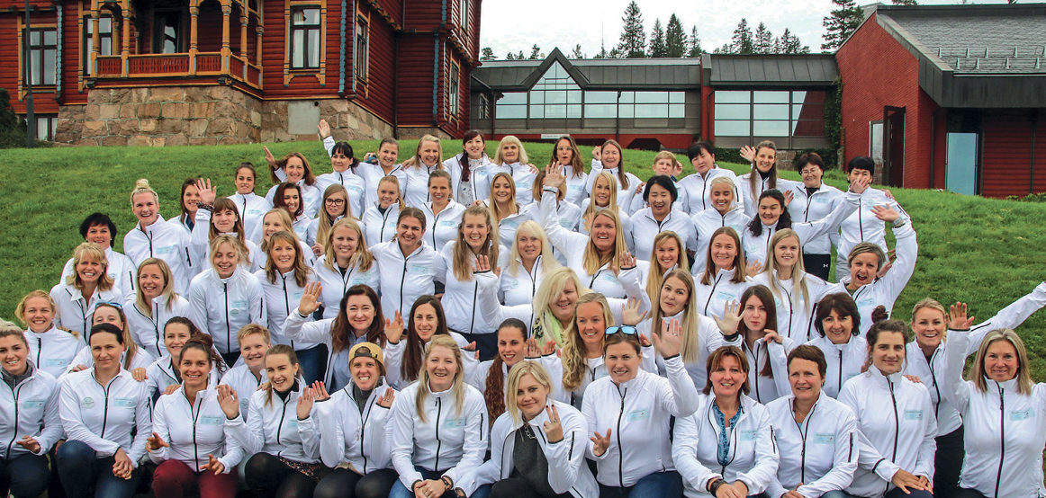 Stor gjeng: 75 deltakere fra 21 nasjoner var på plass i Holmenkollen.